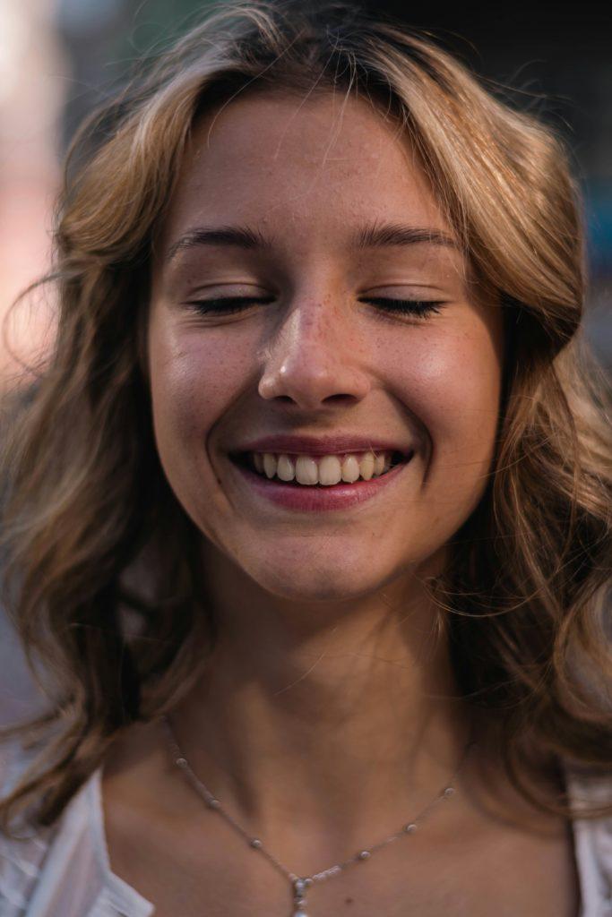 Comment soulager l’anxiété naturellement avec l’hypnose à Genève ?